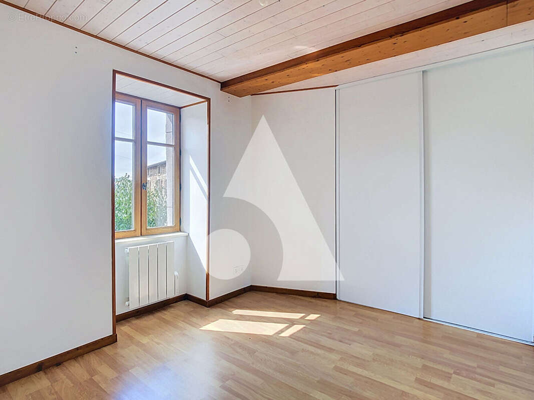 Appartement avec terrasse et jardin - photo 4