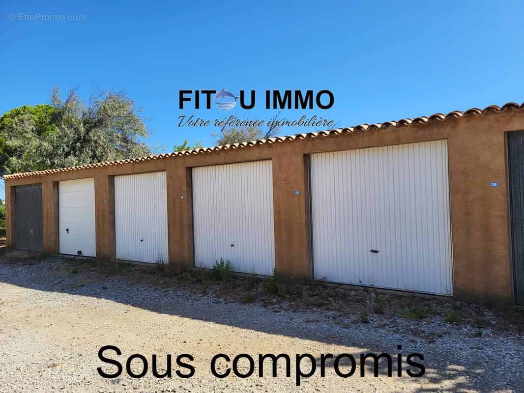 Parking à FITOU