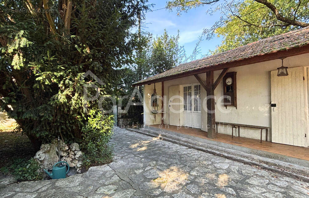 Maison à SAINT-GEORGES-DE-DIDONNE