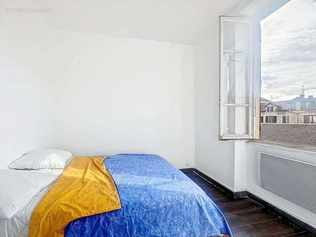 Appartement à NIVOLAS-VERMELLE