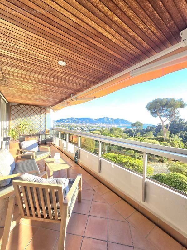 Appartement à MARSEILLE-8E