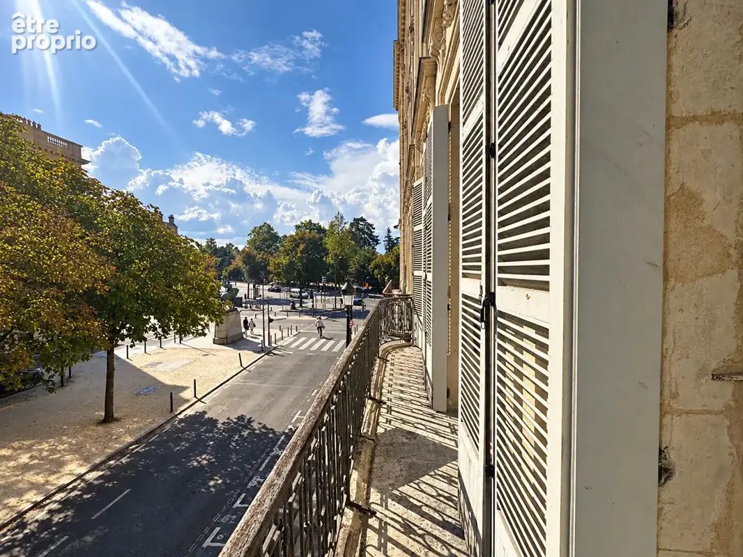 Bordeaux Cours Xavier Arnozan / Jardin Public - Appartement de 86m² avec balcon et cave - photo 6