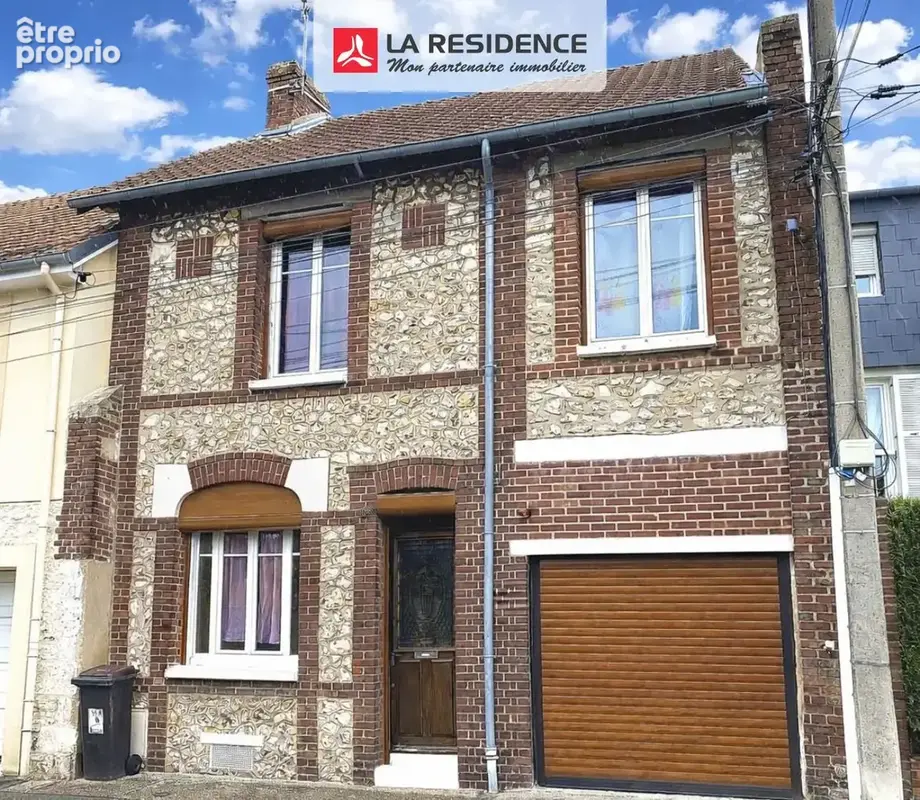 Maison à SAINT-ETIENNE-DU-ROUVRAY