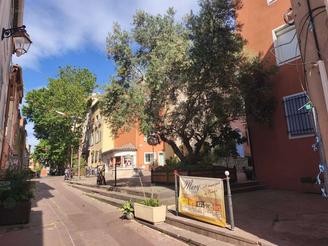 Appartement à FREJUS