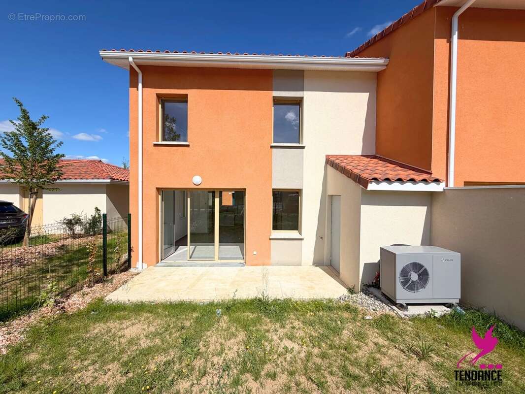 Maison à LARRA
