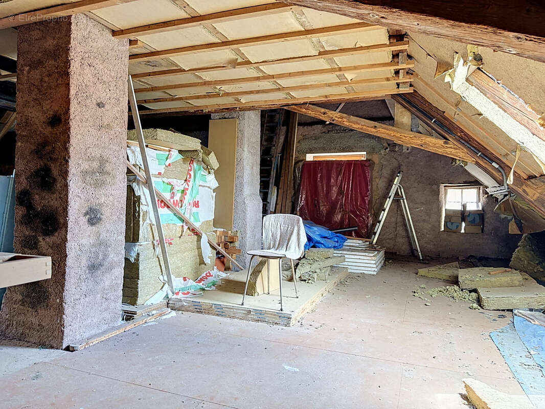 Ensemble immobilier de 76m2 habitables + 91 m2 supplémentaires de potentiel sur un terrain de 8,71 ares - photo 14