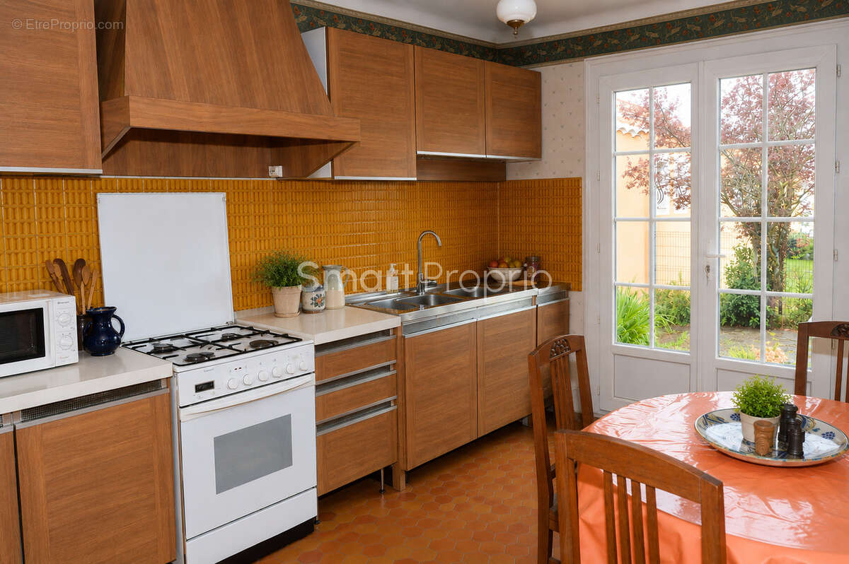 Maison à MONTELIMAR