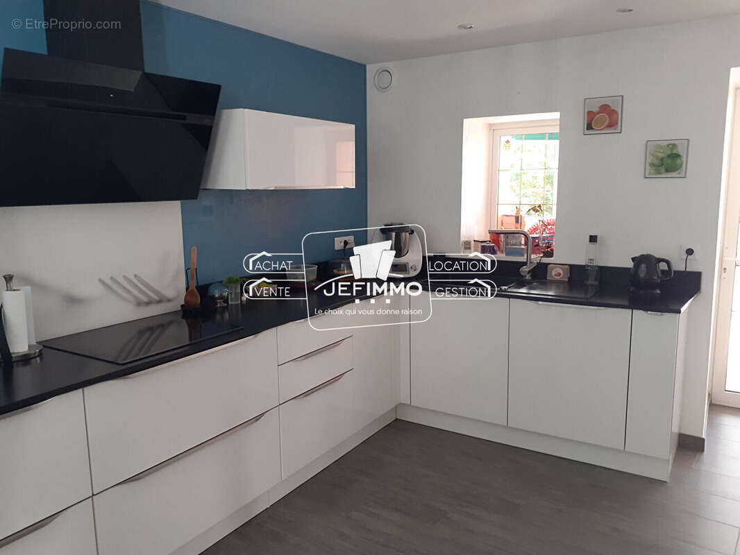 Maison à SAINT-MARS-DU-DESERT