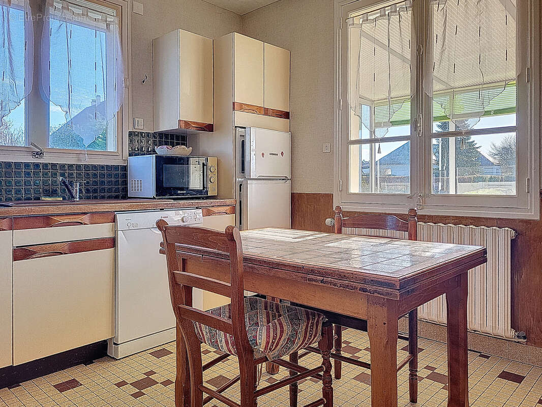 Maison à MONTCHATON