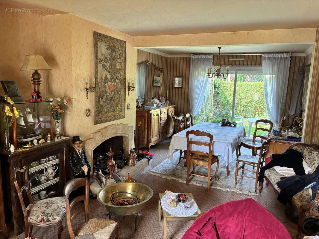 Maison à LE MINIHIC-SUR-RANCE