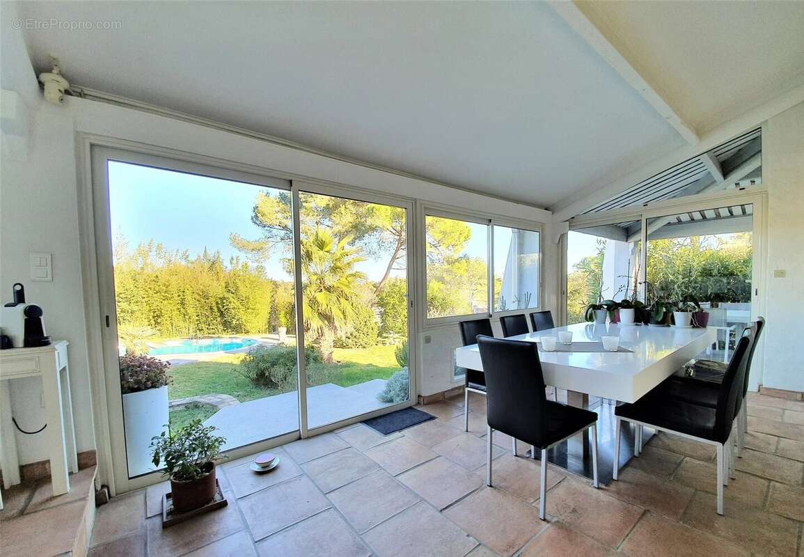 Maison 6 pièces 253m² - photo 7