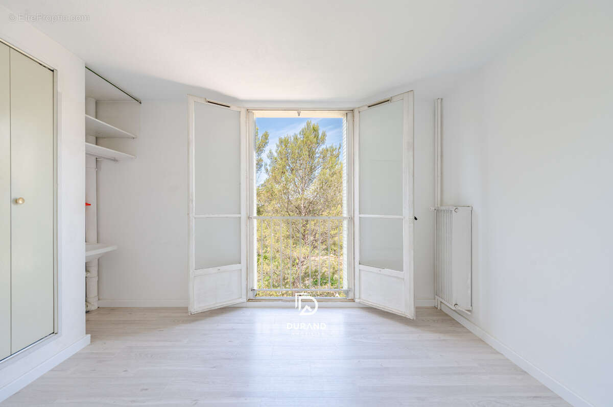 Appartement - terrasses - les caussettes - 13400 aubagne - photo 16