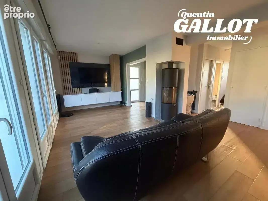 Nouveauté et exclusivité - Maison familiale 5 chambres à Theix-Noyalo - photo 5