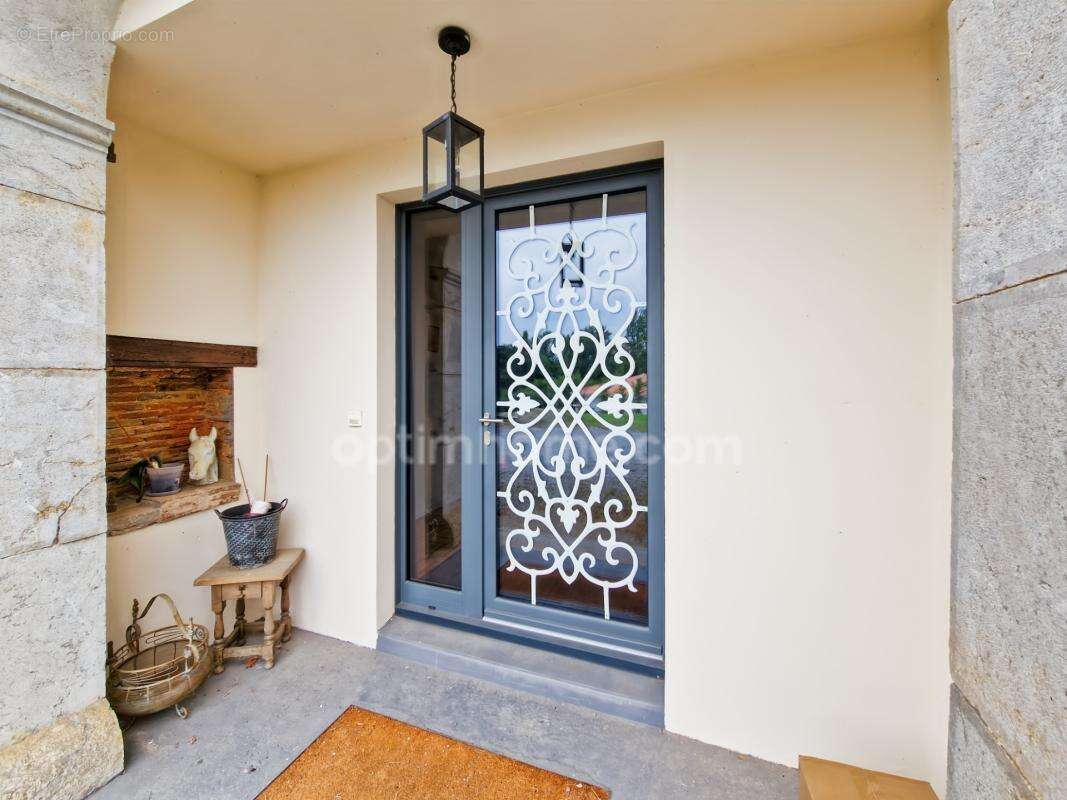 Maison de plus de 270M2 à vendre 9 pièces-5 chambres-piscine- HABAS (40) - photo 2