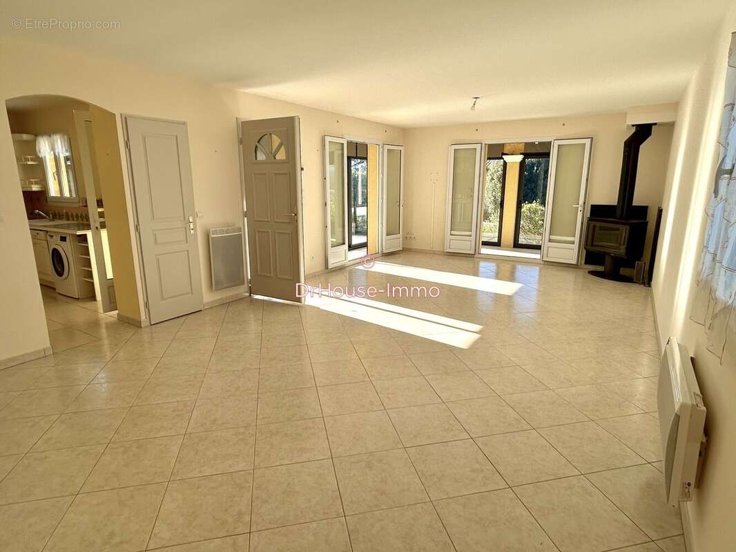 Maison 155 m² à Carces  - photo 160