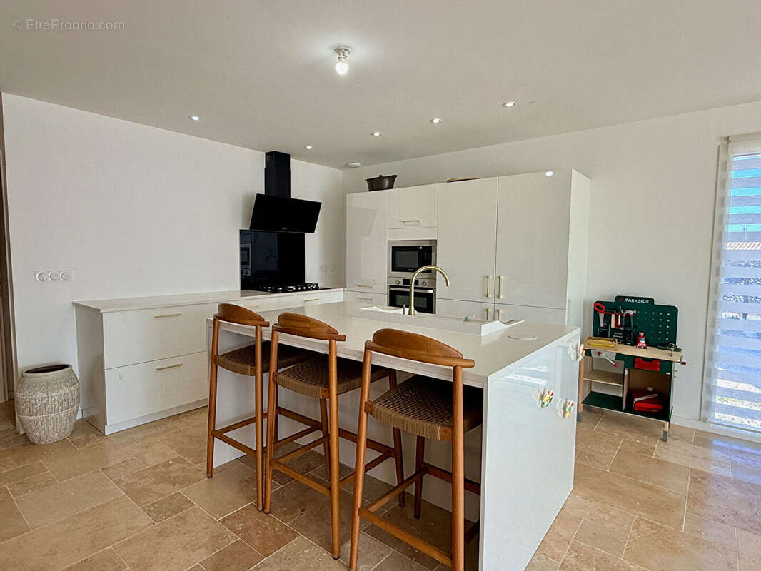 Maison à CHAMPNIERS