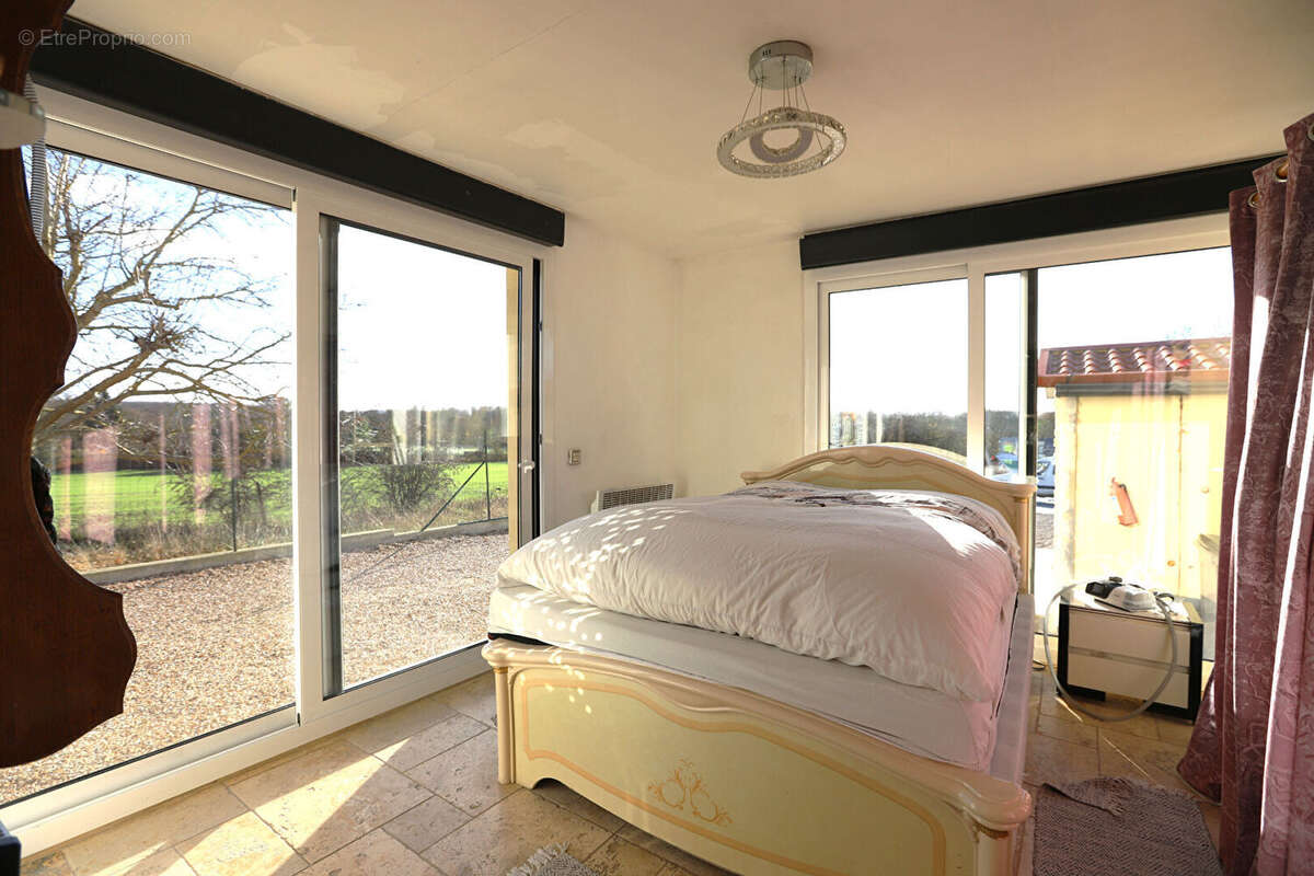 Maison à VILLIERS-SAINT-FREDERIC