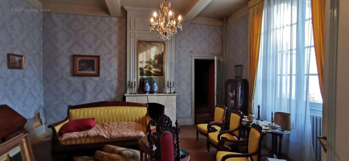 Maison à BOURG