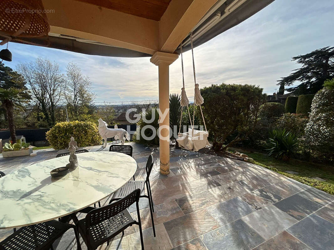 Maison à SAINTE-FOY-LES-LYON