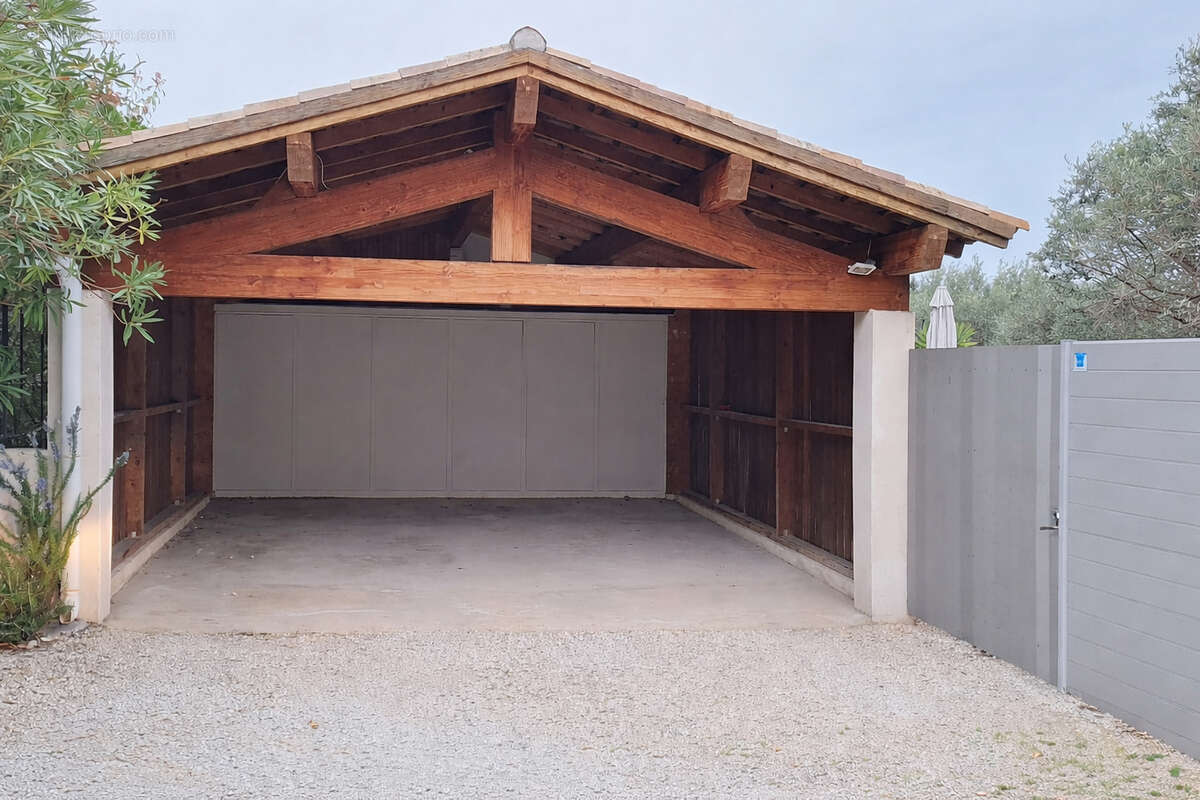 Maison à MAUSSANE-LES-ALPILLES