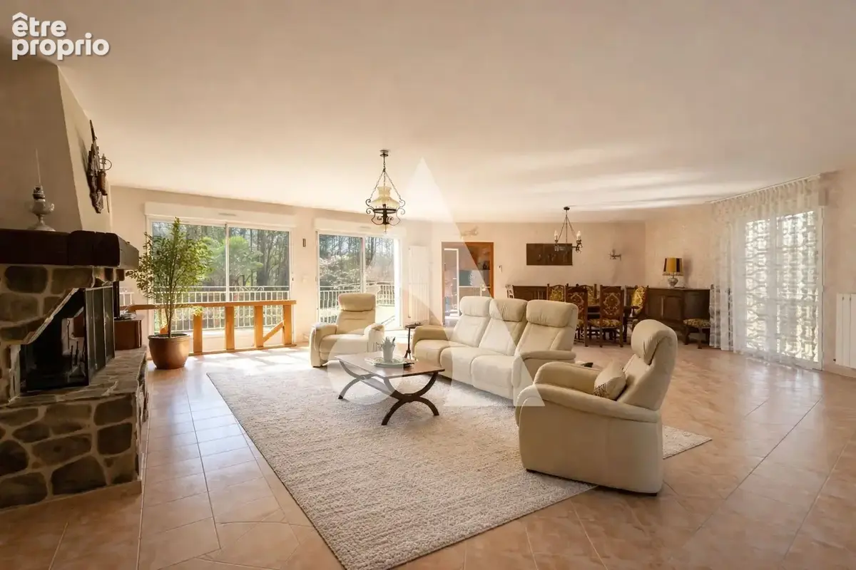 Secteur Boissy le châtel  5 chambres - Demeure 246 m2  habitable   13000 m² de terrain - photo 7