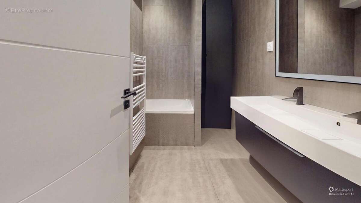 Maison à SAINT-MAUR-DES-FOSSES