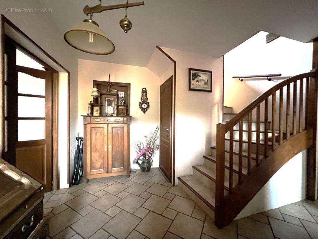 Maison à THOIRY