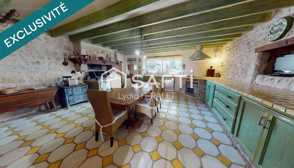 Photo 3 - Maison à ROULLET-SAINT-ESTEPHE