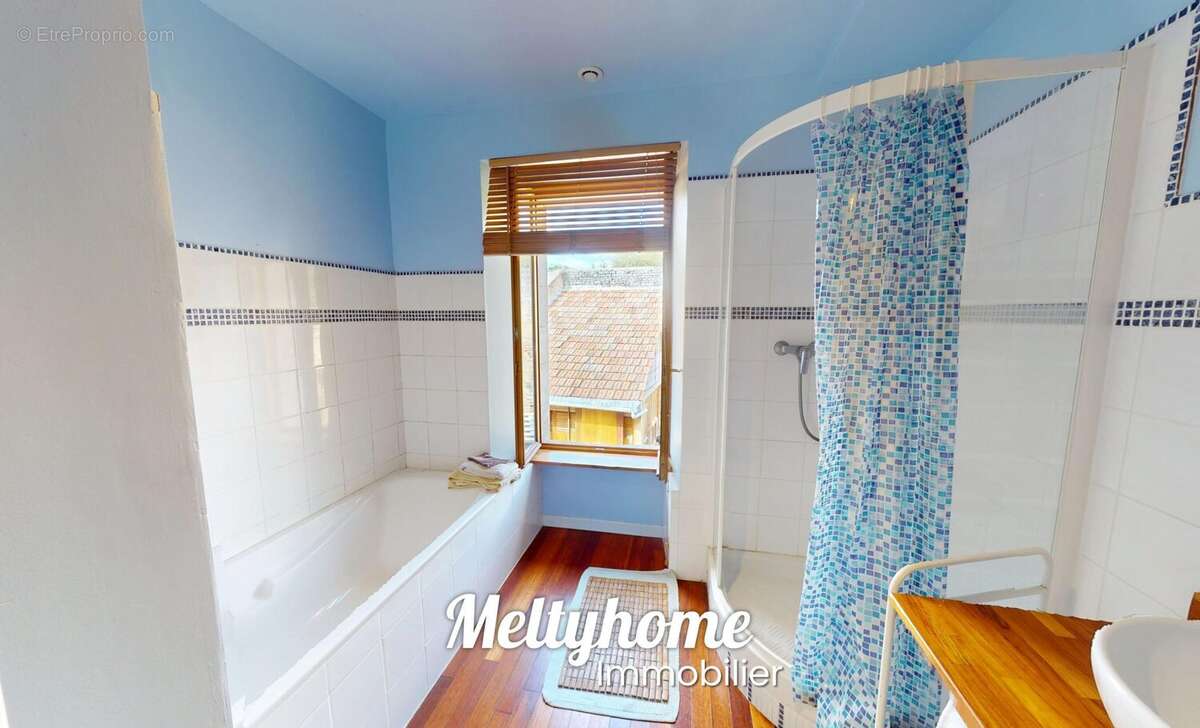 Maison à COLOMBIERS-SUR-SEULLES