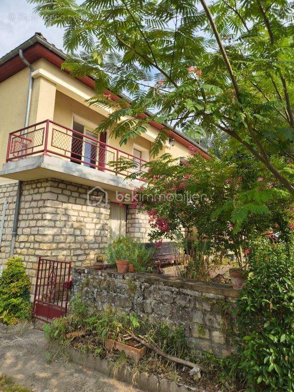 Maison de ville -  5 pièces -114 m2 - Terrain de 841 m2 - photo 3