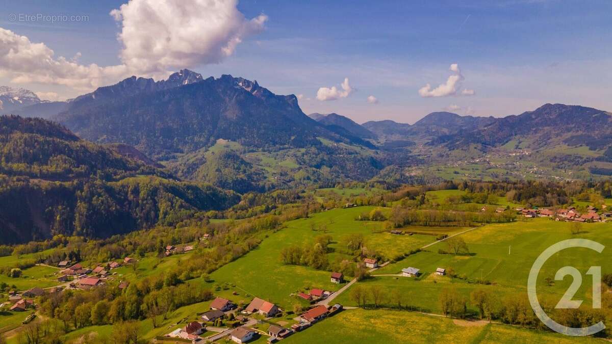 Appartement à VINZIER