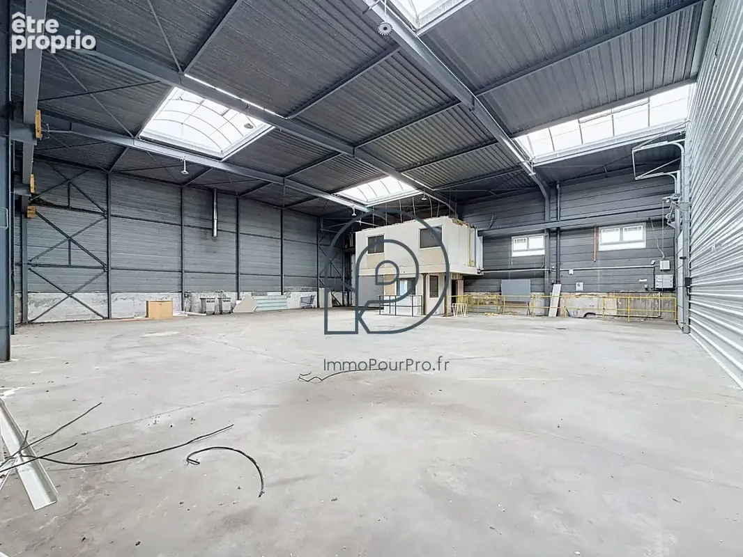 Commerce 520 m² à vendre à Neuville-En-Ferrain (59960) - photo 4