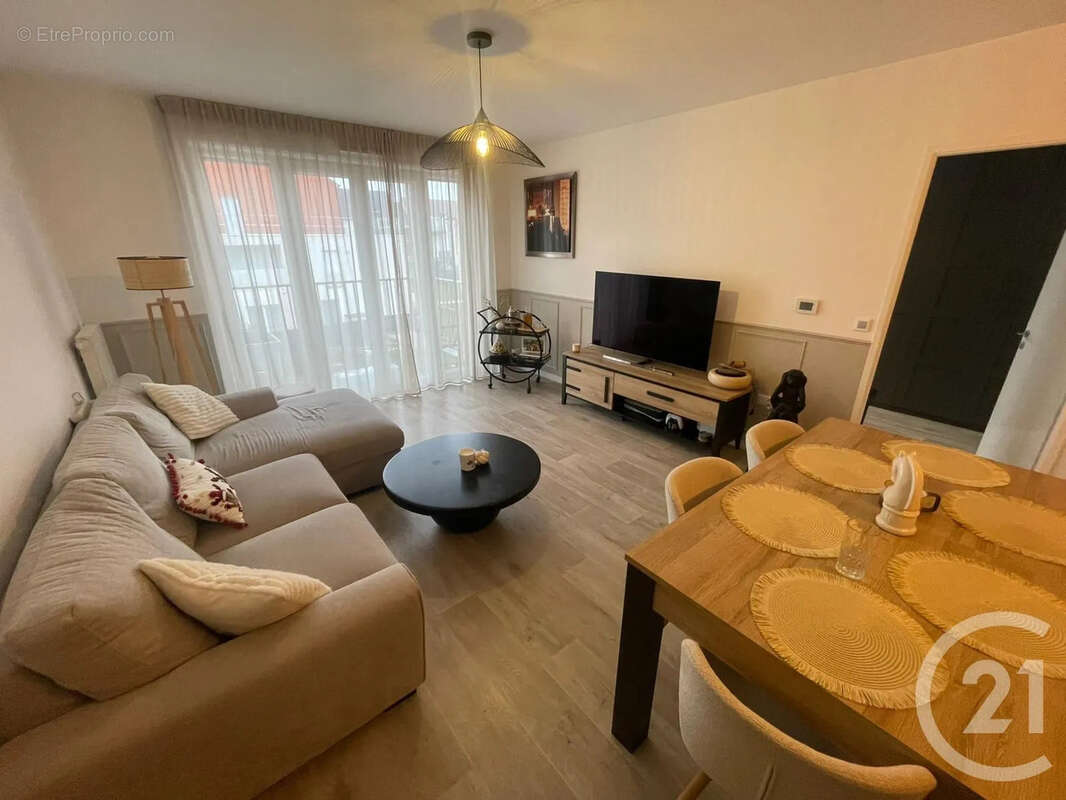 Appartement à MOUSSY-LE-VIEUX