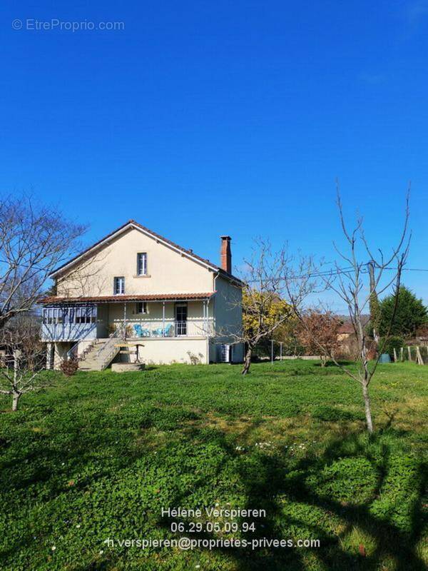 Maison à LE BUISSON-DE-CADOUIN