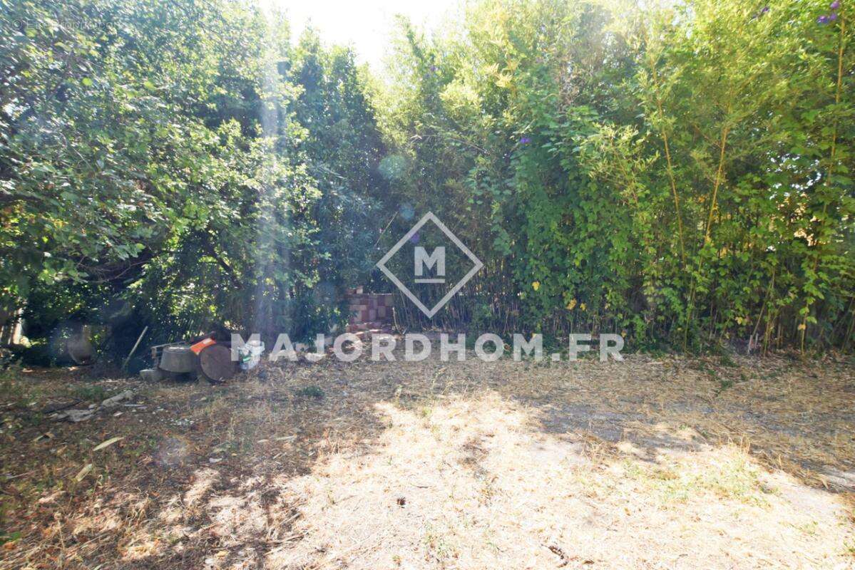 Vend Maison 157m2 terrain de 2193 m2 sans vis à vis  13015 - photo 21