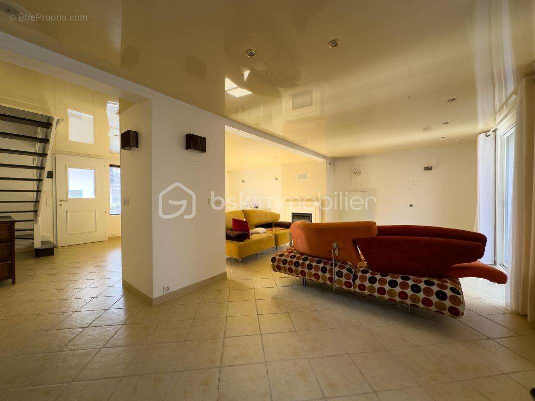 Maison à SOISY-SUR-SEINE