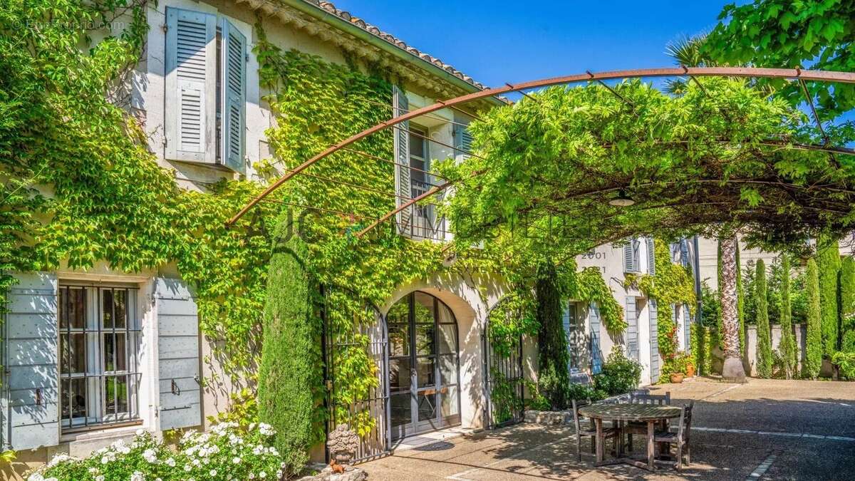 Maison à SAINT-REMY-DE-PROVENCE