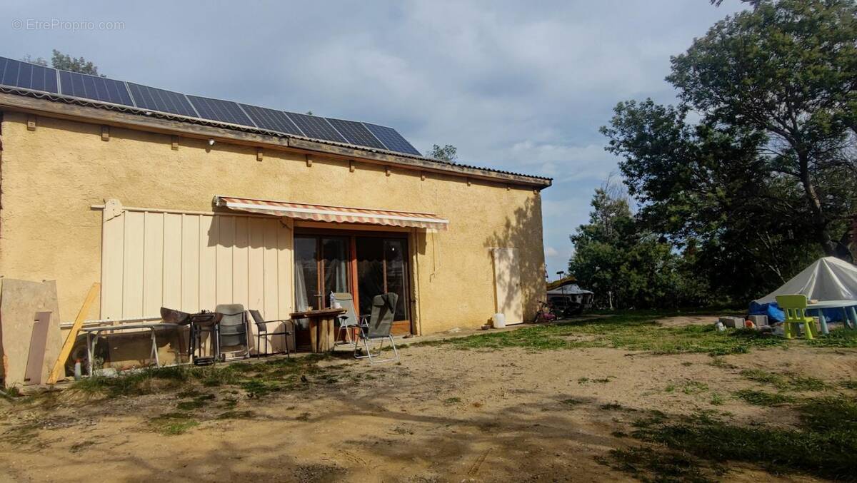 Terrain à SAINT-JEAN-PLA-DE-CORTS
