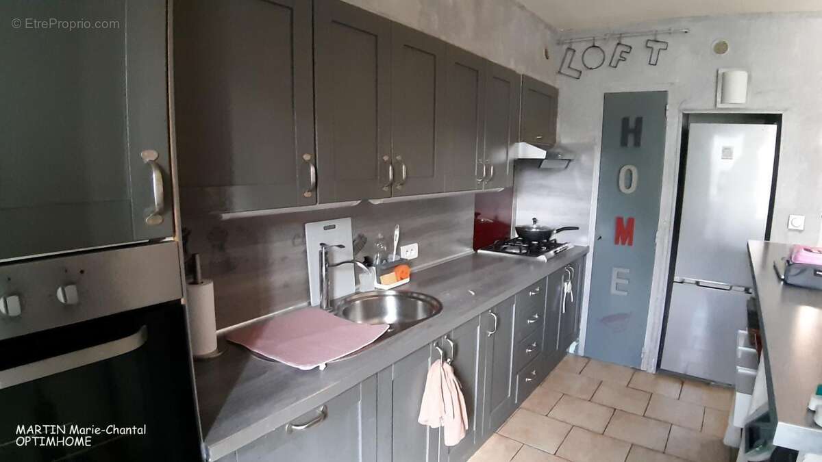 Appartement T3 lumineux avec loggia, parking, cave – Marseille 15e bd du Bosphore - photo 20