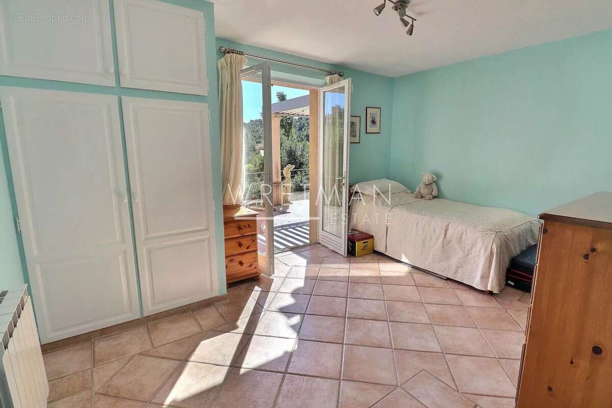 Maison à COTIGNAC