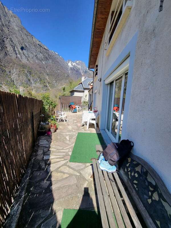 Maison à LIVET-ET-GAVET
