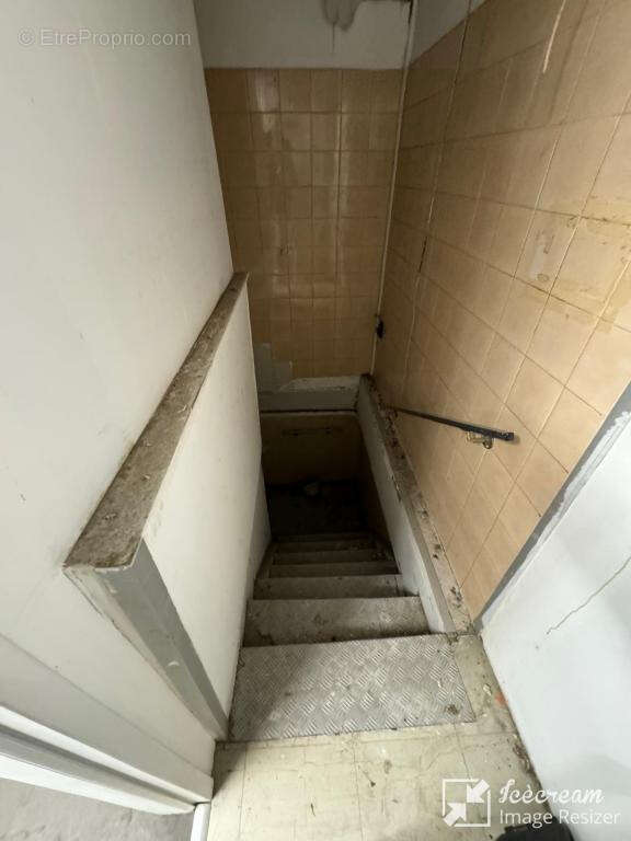 Commerce à MARSEILLE-5E