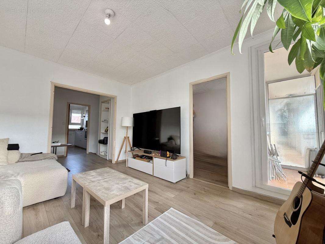 Appartement à CHENOVE