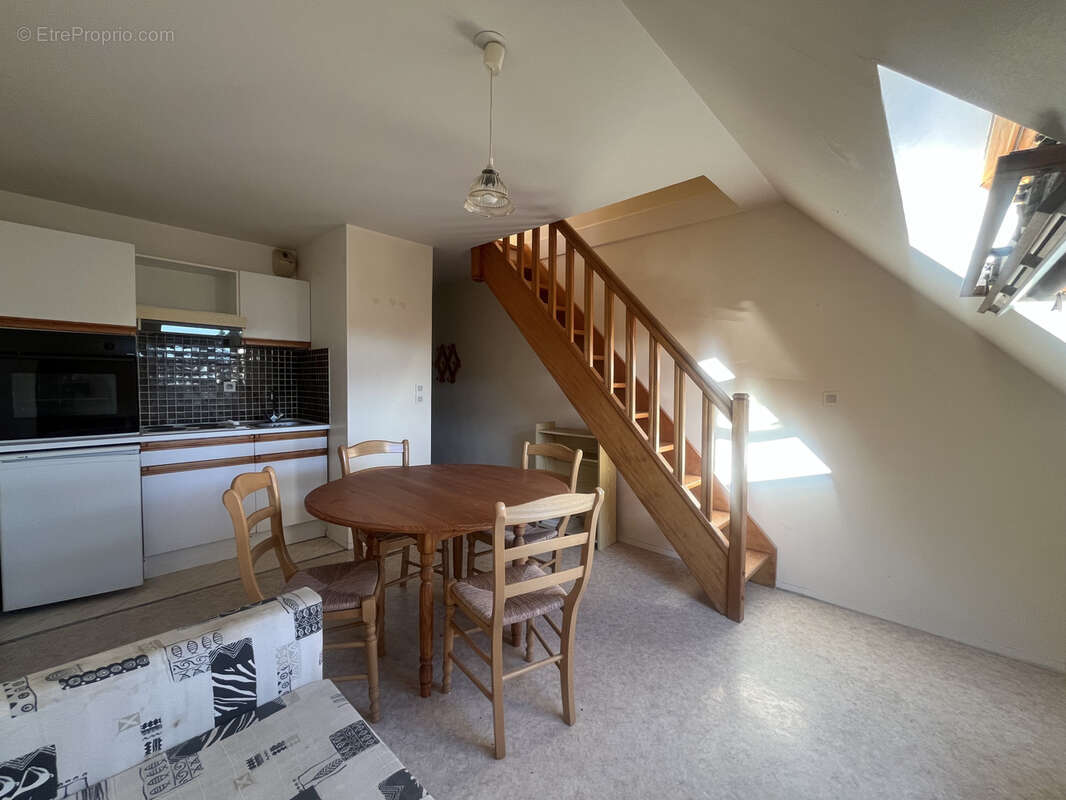 Appartement à PORT-EN-BESSIN-HUPPAIN