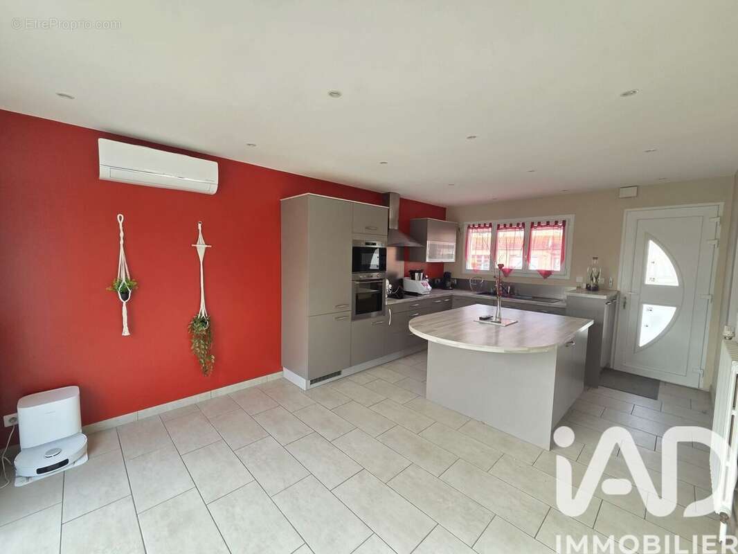 Photo 2 - Maison à ROMILLY-SUR-SEINE