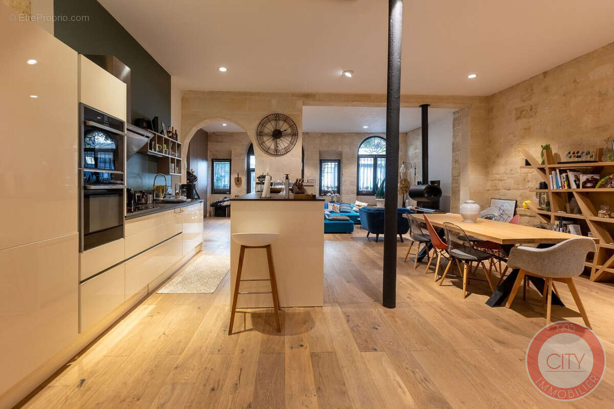 Appartement à BORDEAUX