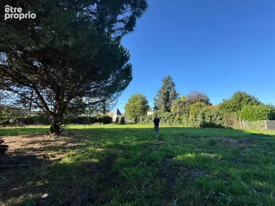Terrain 1 640 m² à vendre à Villandraut (33730) - photo 1