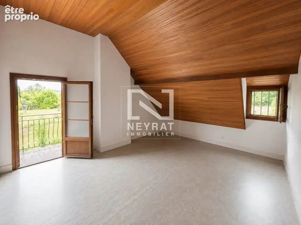 Maison de campagne à rénover entièrement et terrain paysager - photo 20