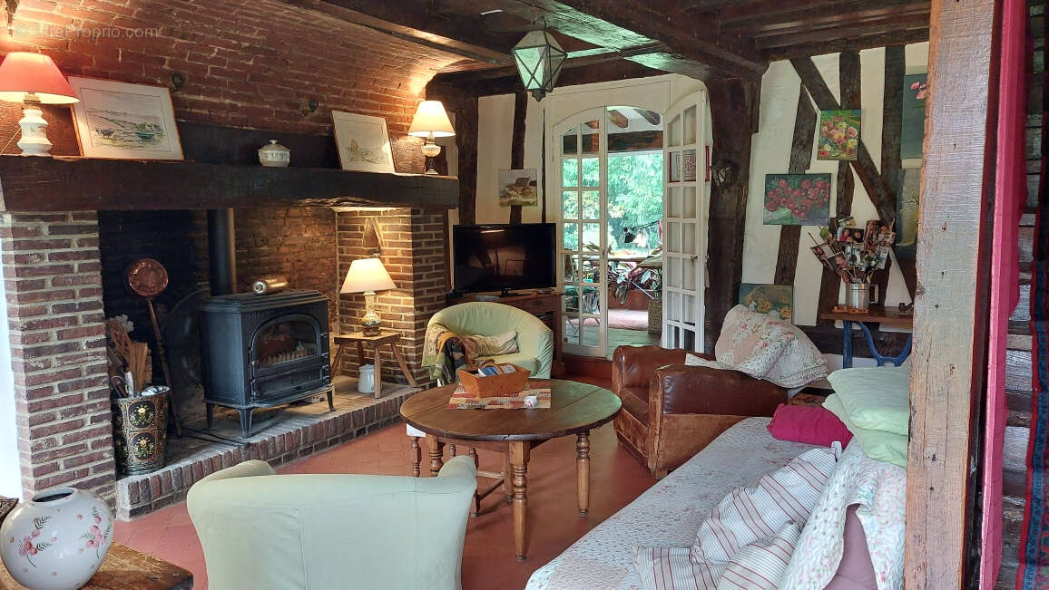 Maison à BERNEUIL-EN-BRAY