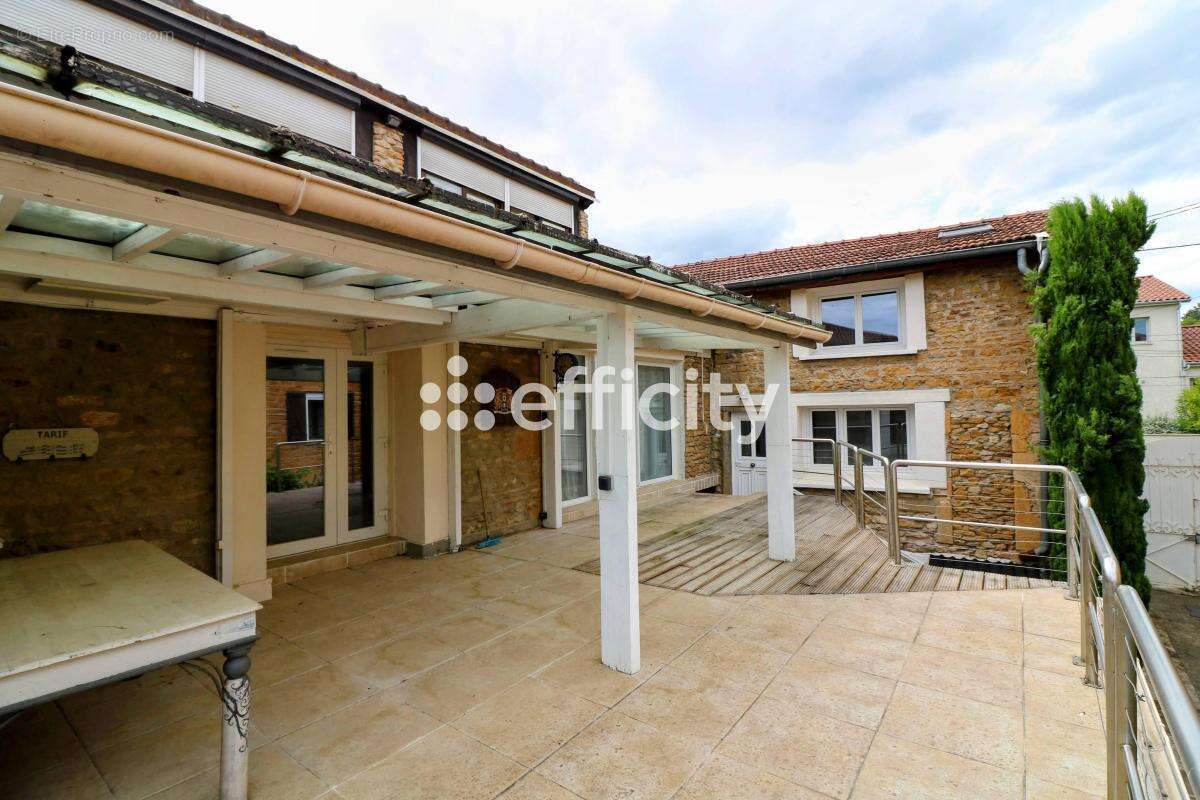Maison 206 m² à Lozanne  - photo 5